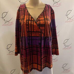 Unbranded. Size 1X. V-neck. Embellished Pullover. Medium Weight. B46